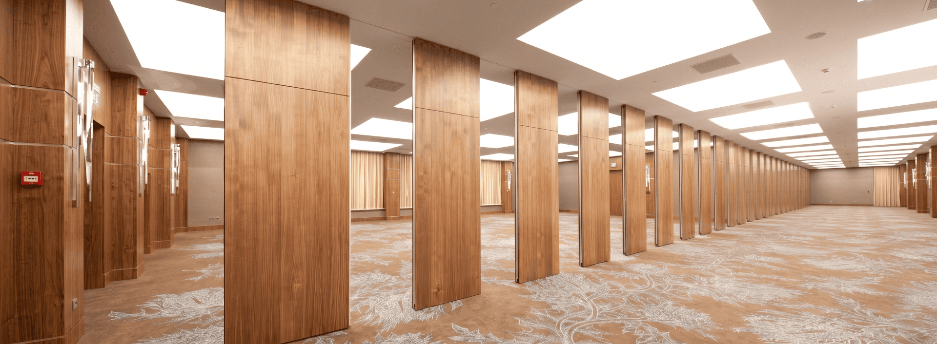 Divisória Articulada Acústica — Linha Prestige 120mm